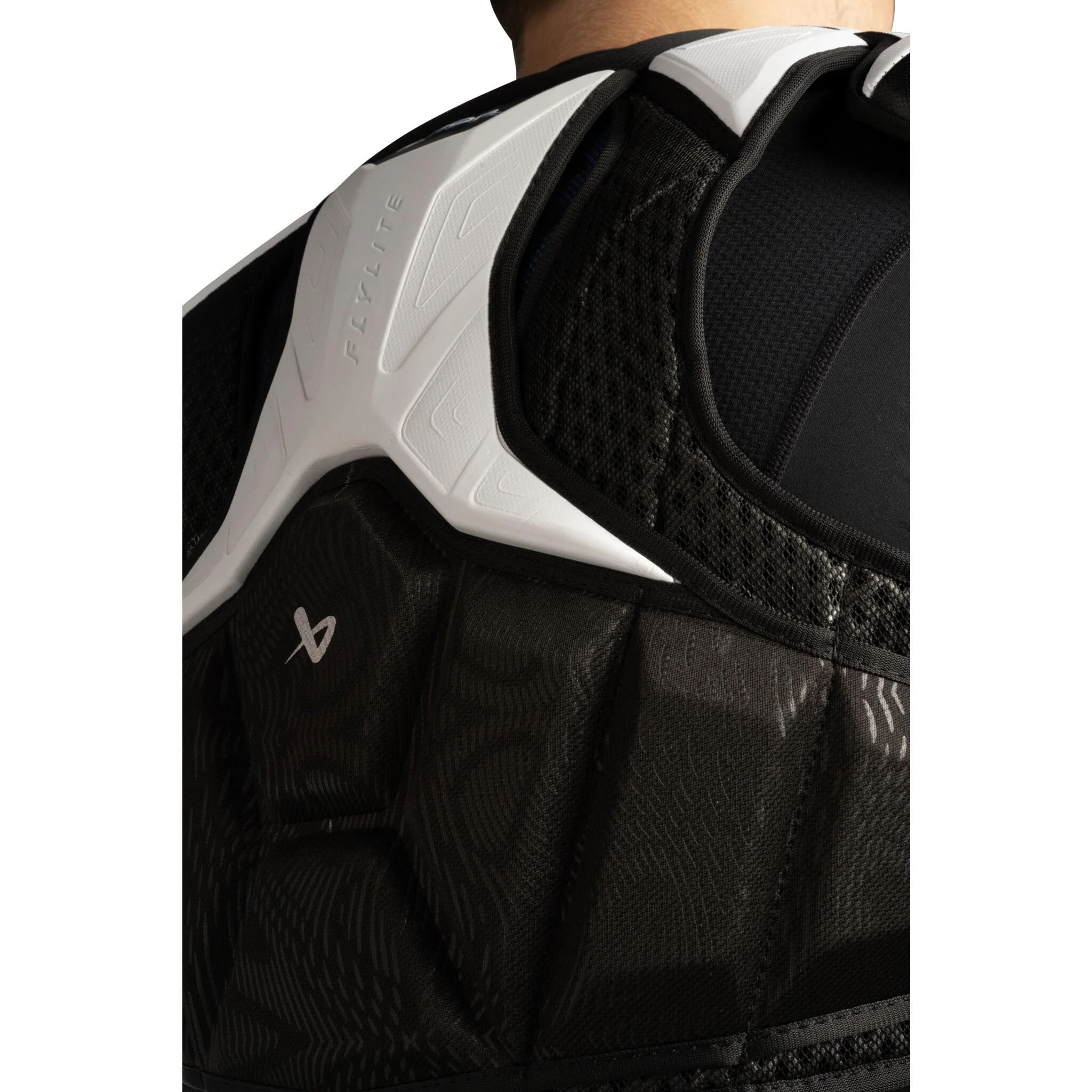 Bauer Vapor Flylite Intermediate Hockey Shoulder Pads (2025) - Image 7